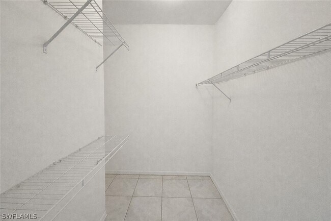 Building Photo - 2502 10th St W