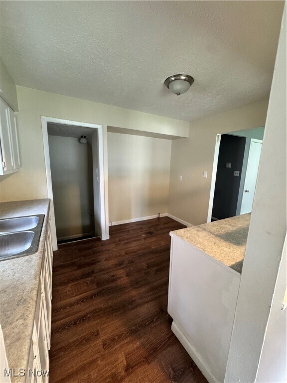 Foto del edificio - 4399 E 143rd St