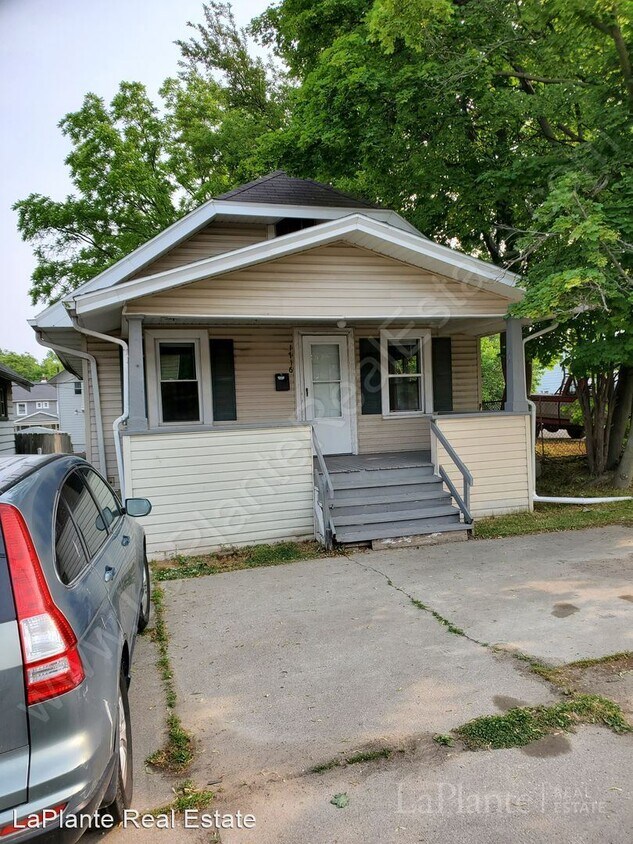 3 br, 1 bath House 1716 Berdan Avenue 1 House for Rent in Toledo