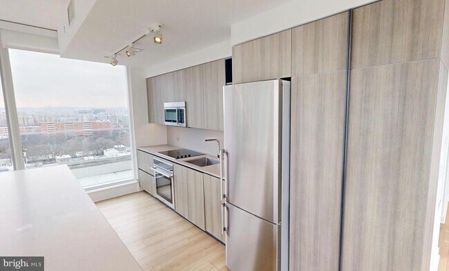 Foto del edificio - 1201 Half St SE