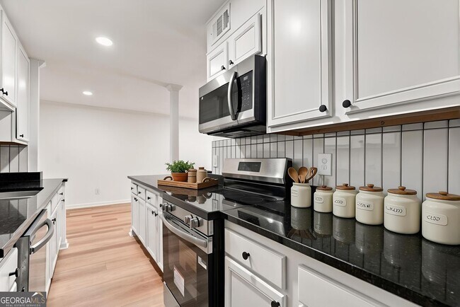 Foto del edificio - 5095 Roswell Rd NE