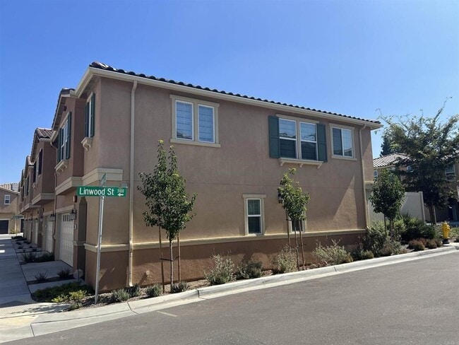 Foto del edificio - 530 Longmeadow St
