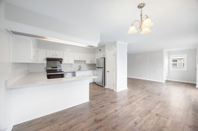 Building Photo - OceanView4404