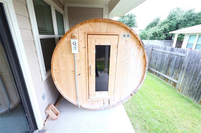 Foto del edificio - 821 Olive Creek Dr