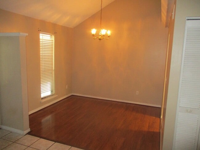 Foto del edificio - 3 Bed / 2 Bath home in Jacksonville