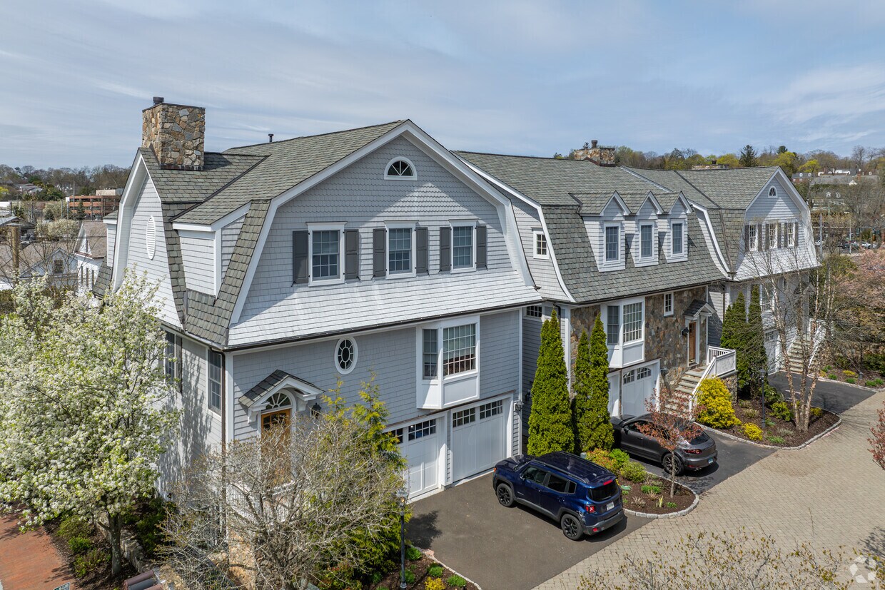 2 Maple St New Canaan, CT 06840 - Ardsley Square