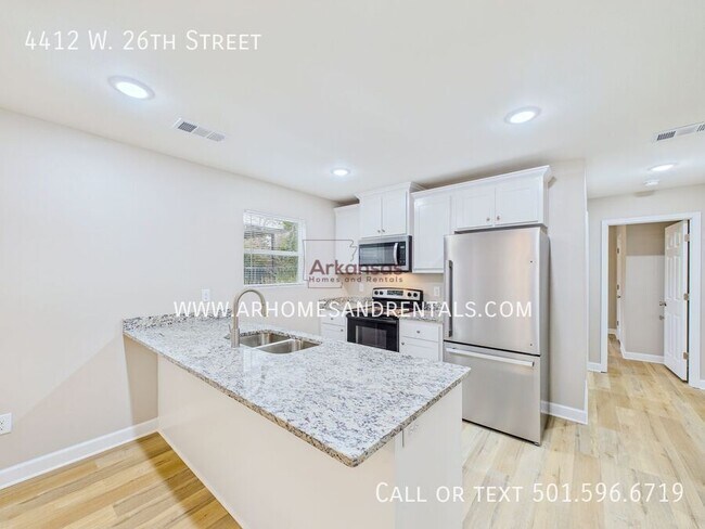 Foto del edificio - 4412 W 26th St