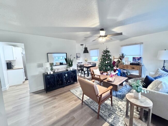 Building Photo - 130 N 500 E