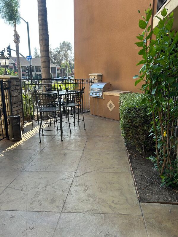 Foto del edificio - 4501 Collwood Blvd