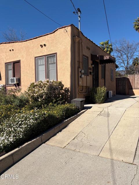 Foto del edificio - 1107 E Howard St