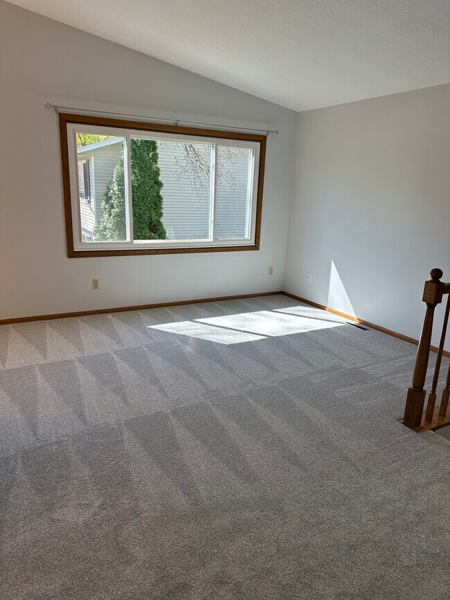 Foto del edificio - 3438 Chalet View Ln NW