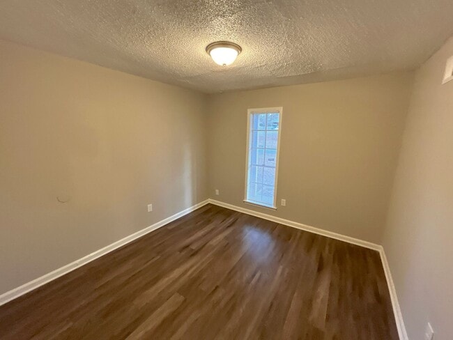 Building Photo - 3064 Greenbranch Dr