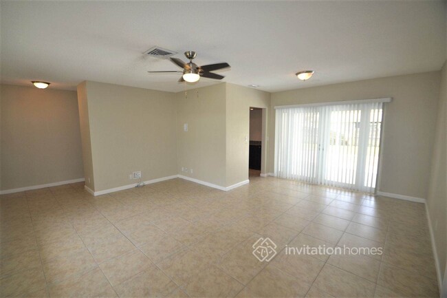 Foto del edificio - 2640 SW 8th St