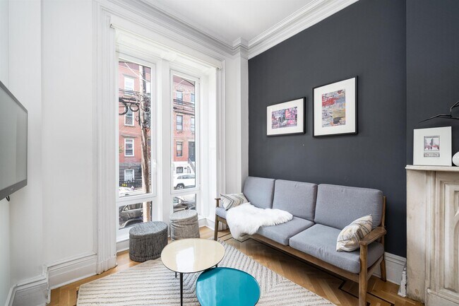 Foto del edificio - 1027 Park Ave