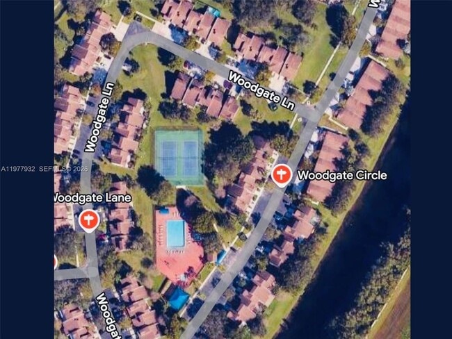 Photo - 614 Woodgate Cir House