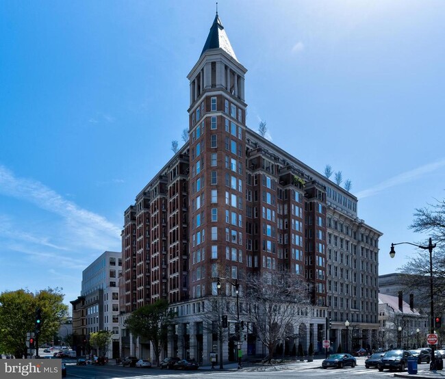 Building Photo - 601 Pennsylvania Ave. SE