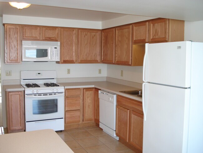 Foto del edificio - 8755 Hilton Rd