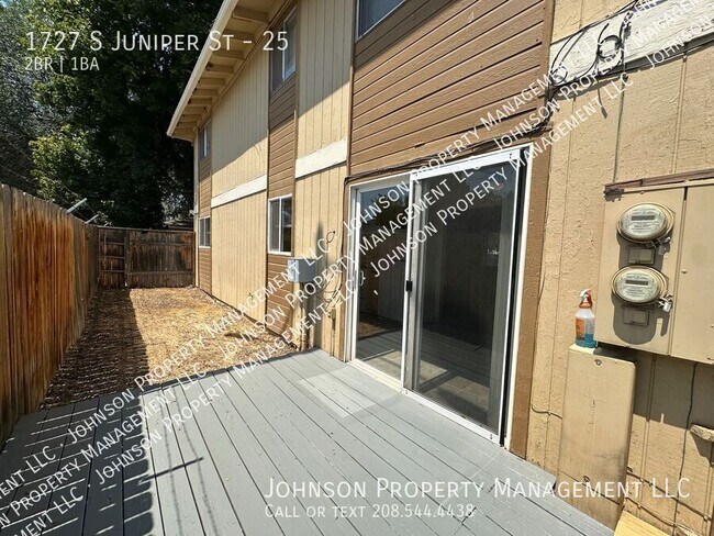Building Photo - 1727 S Juniper St