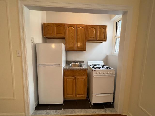 Foto del edificio - 0 bedroom in SUNNYSIDE NY 11104
