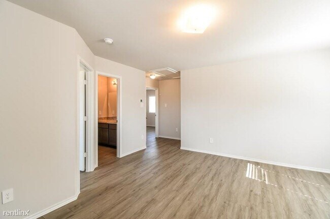 Foto del edificio - 4 br, 2.5 bath House - 1407 Matthew St