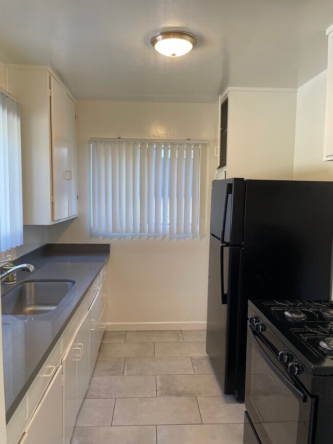 Foto del edificio - Westwood Plaza Apartments