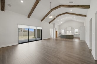 Building Photo - 2030 Highland Moss Rd