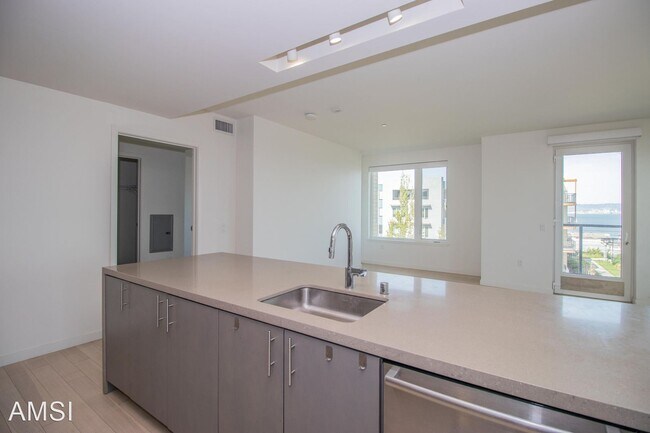 Building Photo - 2 br, 2 bath House - 51 Innes Ct #309