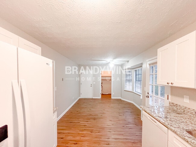 Foto del edificio - 5063 Springtree Ct