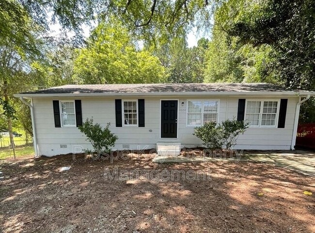 Building Photo - 4320 Fayetteville Rd