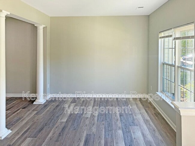 Foto del edificio - 9207 Stone Meadow Dr