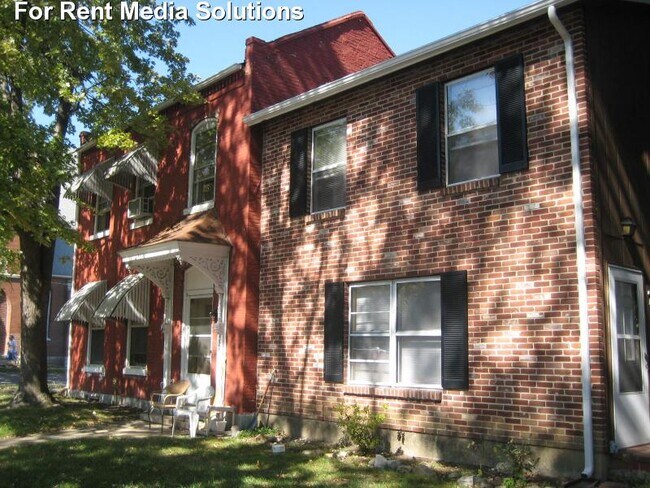 528 Jefferson - Historic St. Charles - 528 Jefferson St
