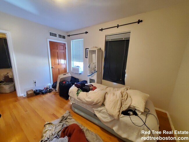 Foto del edificio - 277 Putnam Ave