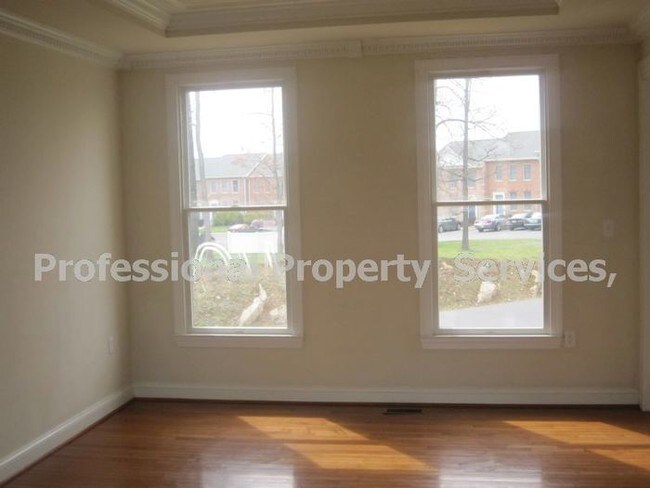 Foto del edificio - 20524 Woodbridge Dr