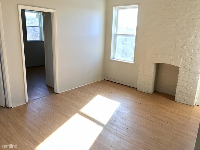 Building Photo - 3408 Parkview Ave