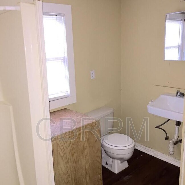 Foto del edificio - 2405 27th St