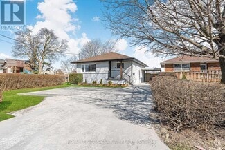 Building Photo - 111 Eastchester Ave