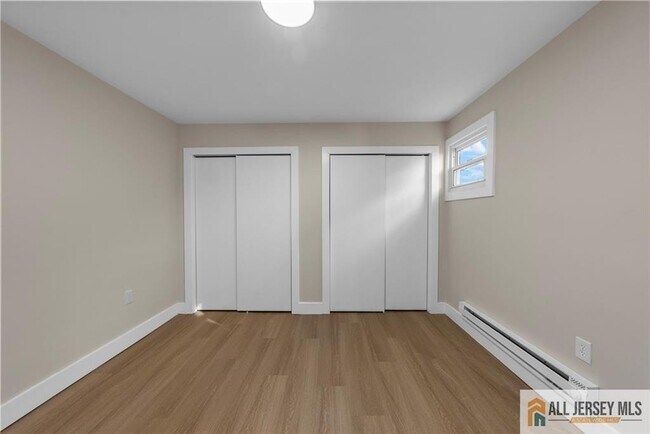 Building Photo - 1608 Brunswick Ave