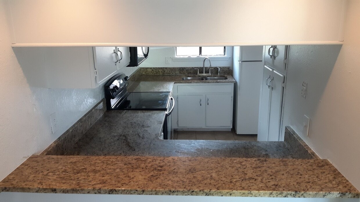 Building Photo - Townhouse in Winter Park 2/2