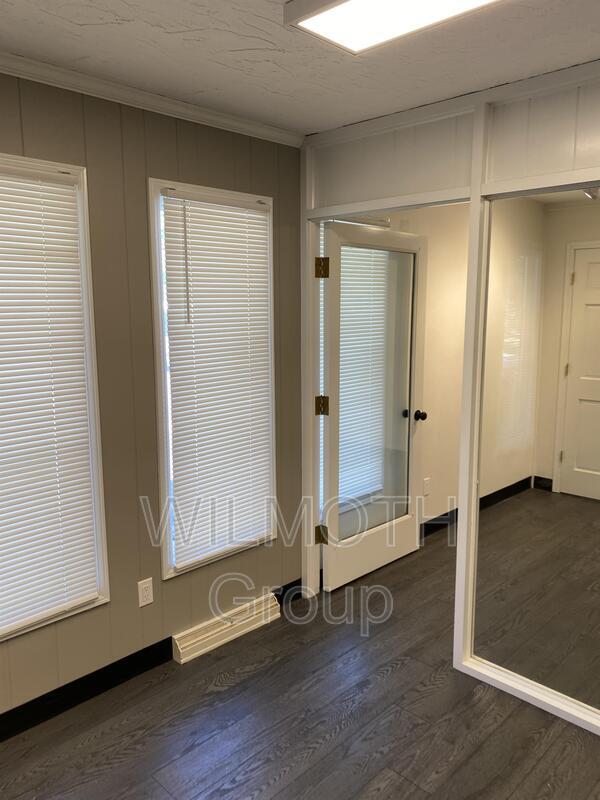 Foto del edificio - 11903 E Welland St