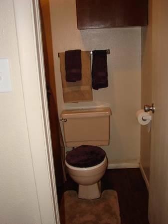 Foto del edificio - 1236 S Memorial Dr #8 - 408