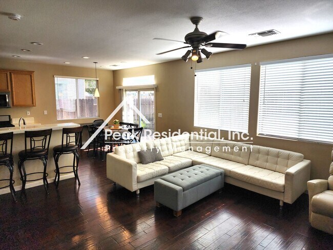 Foto del edificio - 3 br, 2.5 bath House - 5384 Baccus Wy