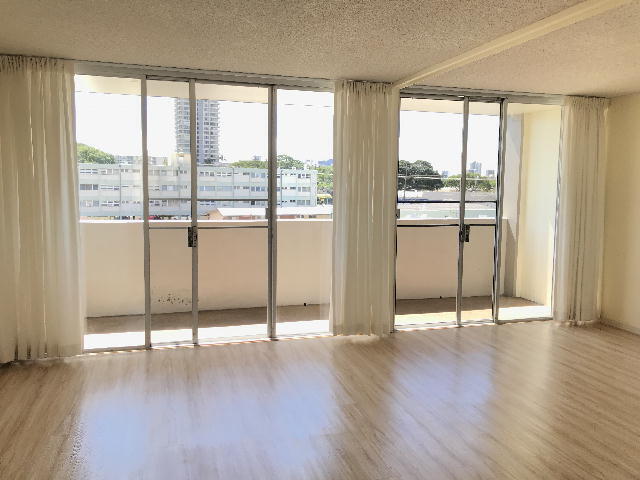 Foto del edificio - UNIVERSITY VILLA studio +den w/ pkg, sec