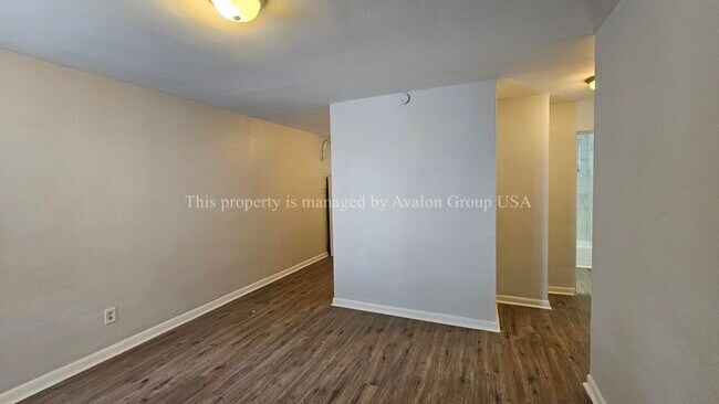 Foto del edificio - 604 W 18th St