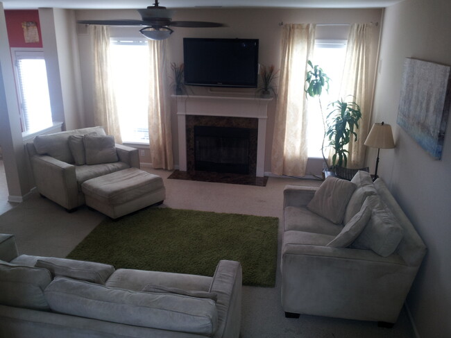 Building Photo - 2988 Mahala Ln