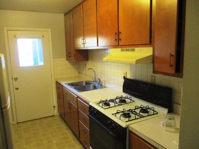 Foto del edificio - 205 E Stewart Pl