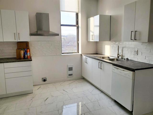 Photo du bâtiment - 515-515 Ave. de Buckingham