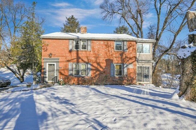 Building Photo - 2820 Cumberland Blvd