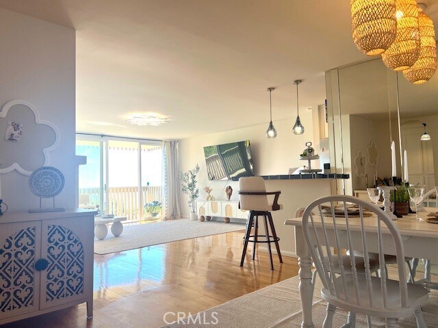 Foto del edificio - 6526 Ocean Crest Dr