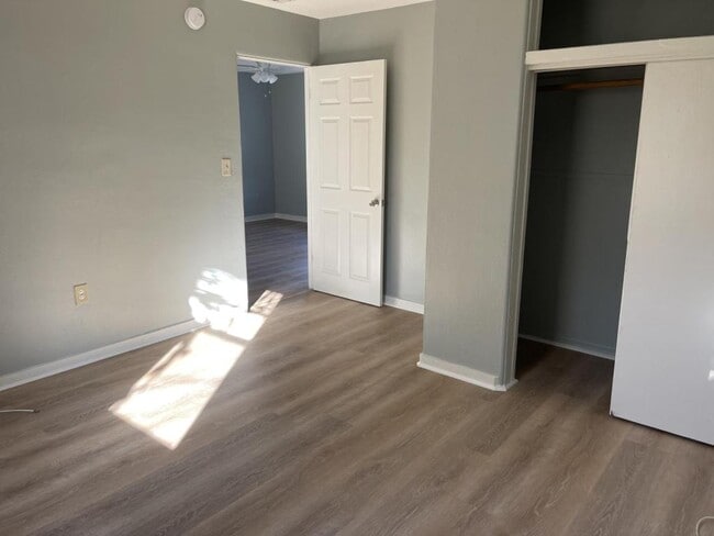 Foto del edificio - 1477 Pierce St