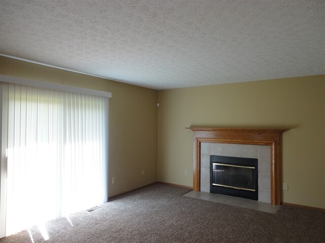 Building Photo - 2356 Maribeth Pl